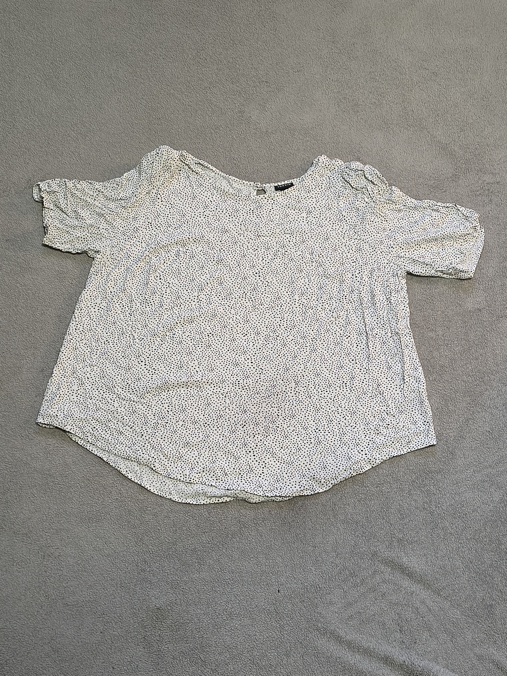 White& Black Polkadot Blouses Torrid Size 3